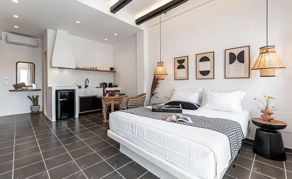 Naxos Suites